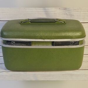 Vintage Towncraft Train Case VTG Hard Shell Suitcase Makeup Case Luggage Bag